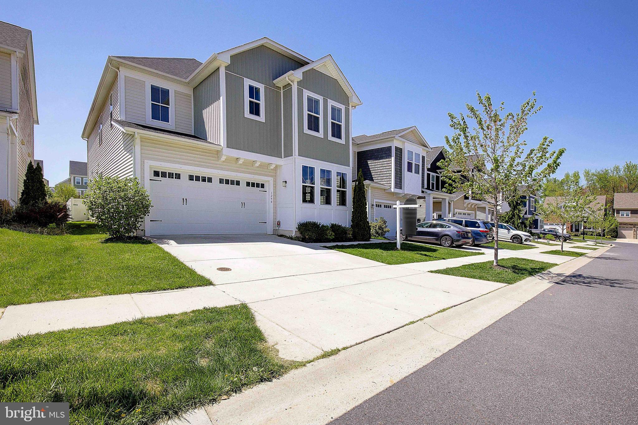 TWO RIVERS - Residential