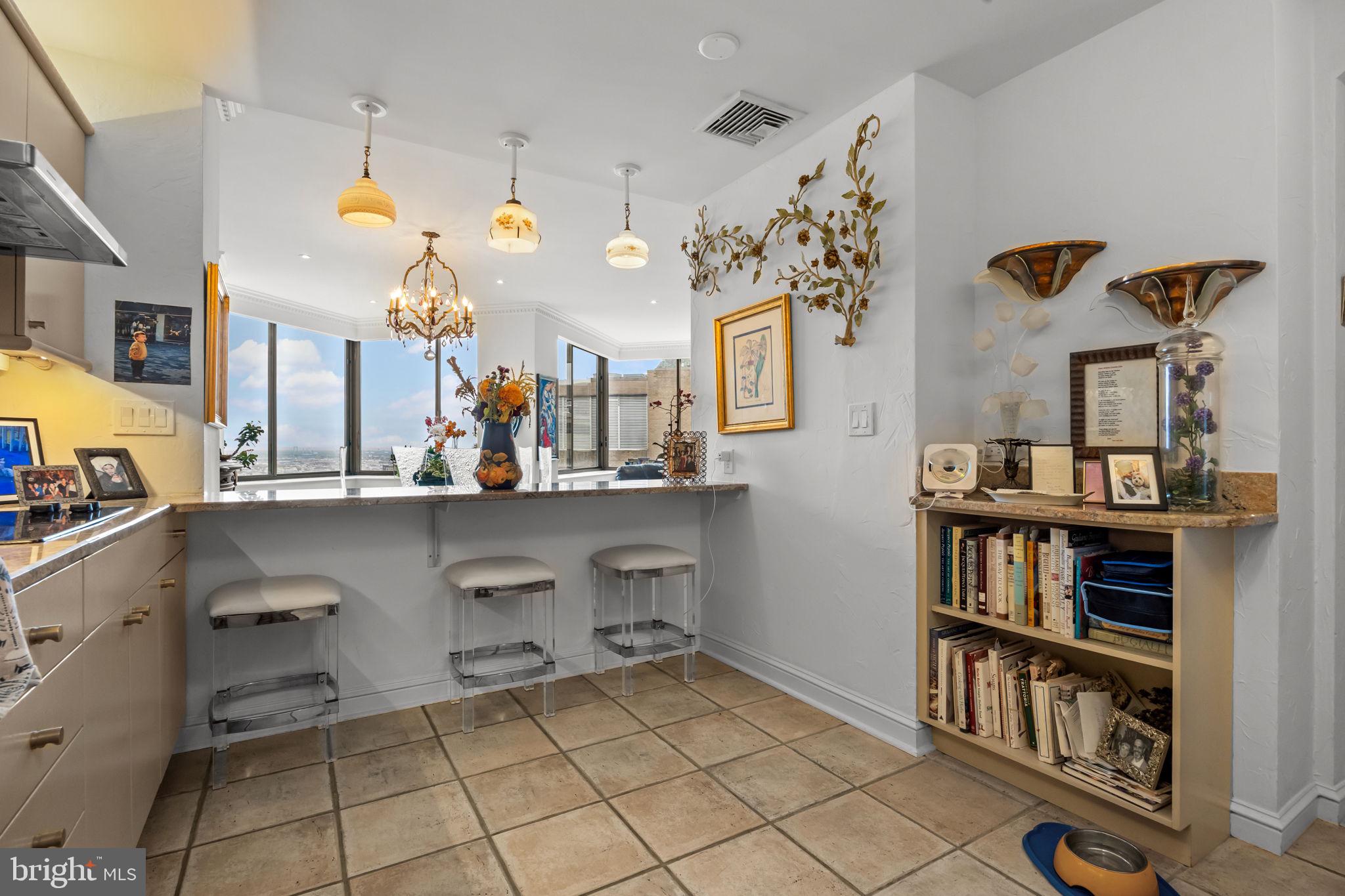RITTENHOUSE SQUARE - Residential