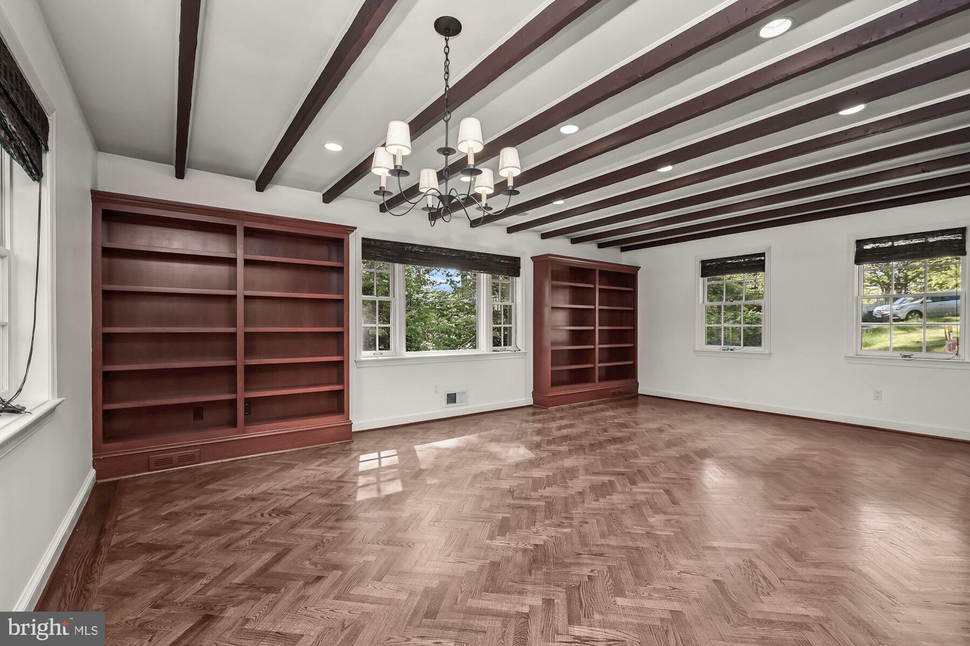 WESTMORELAND HILLS - Residential