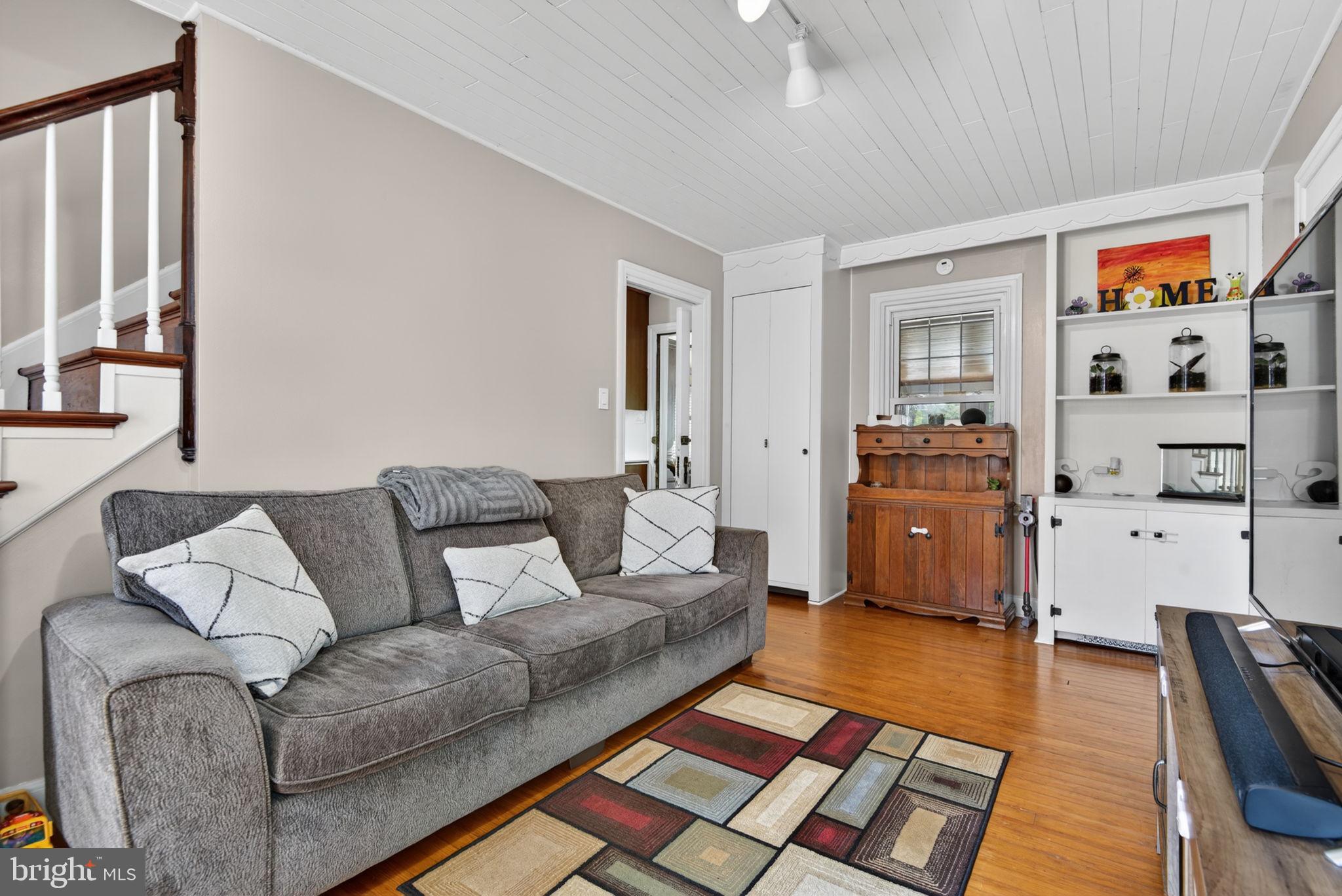 MILLERSVILLE - Residential