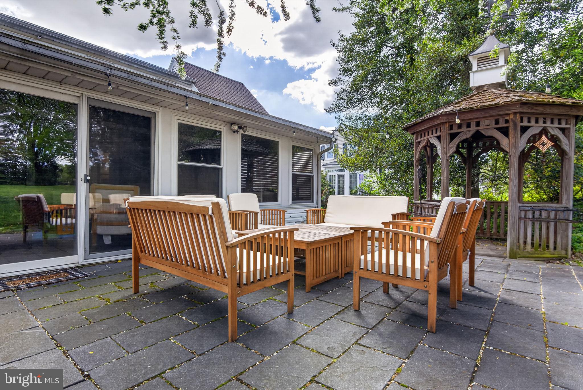 MILLERSVILLE - Residential