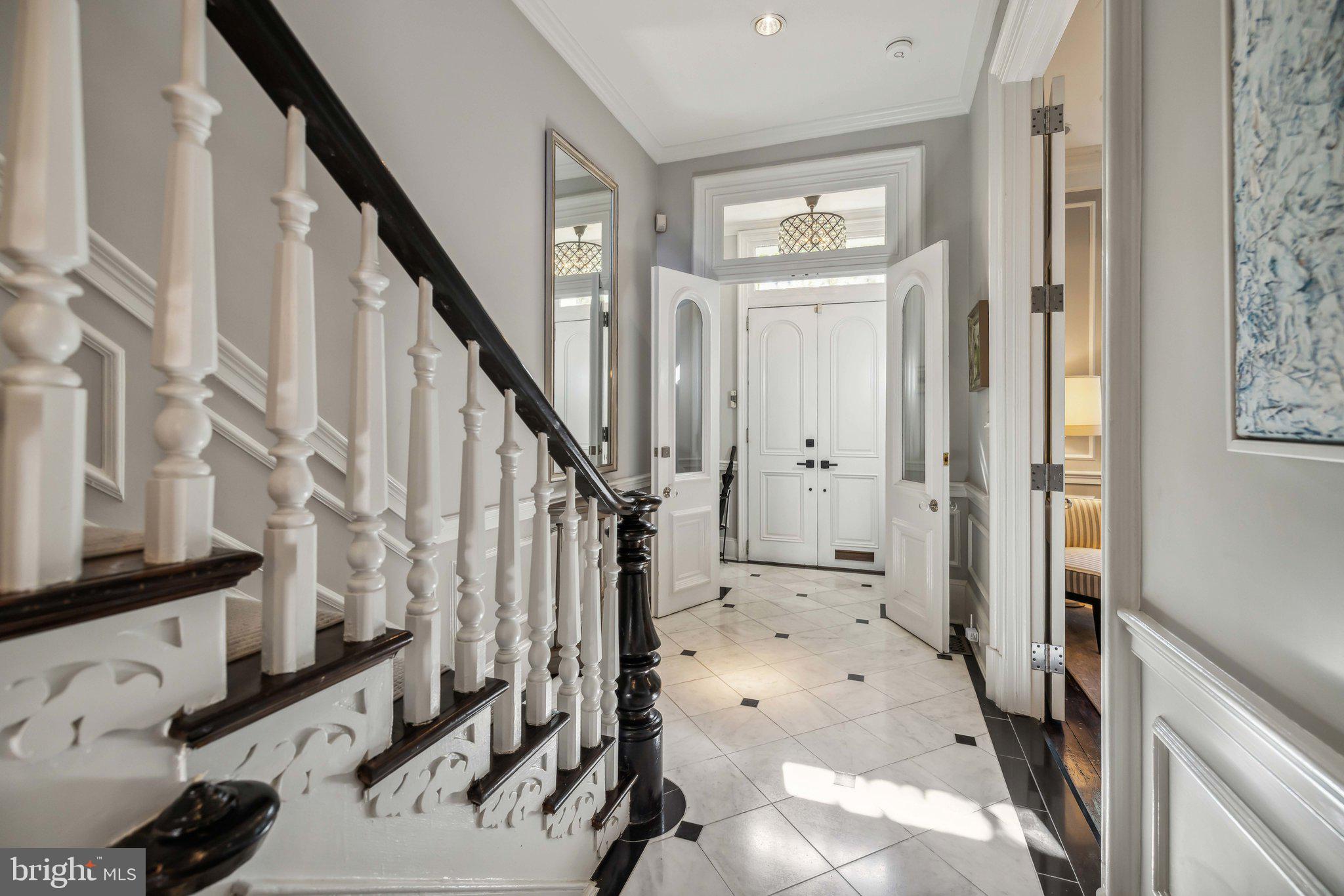 LOGAN CIRCLE - Residential