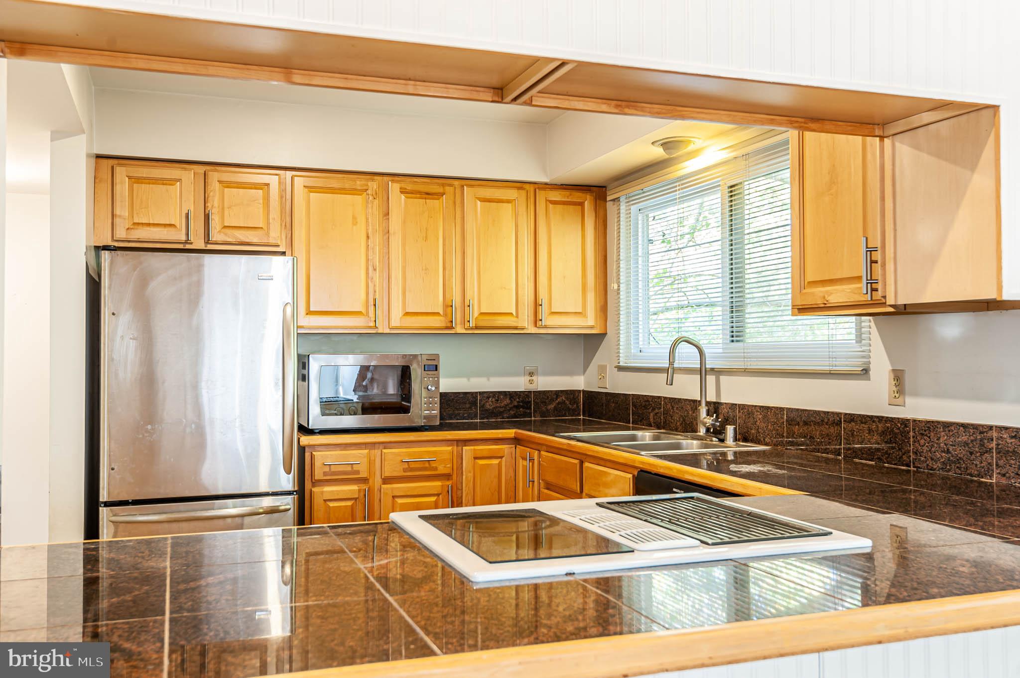 GEORGETOWN GROVE - Residential