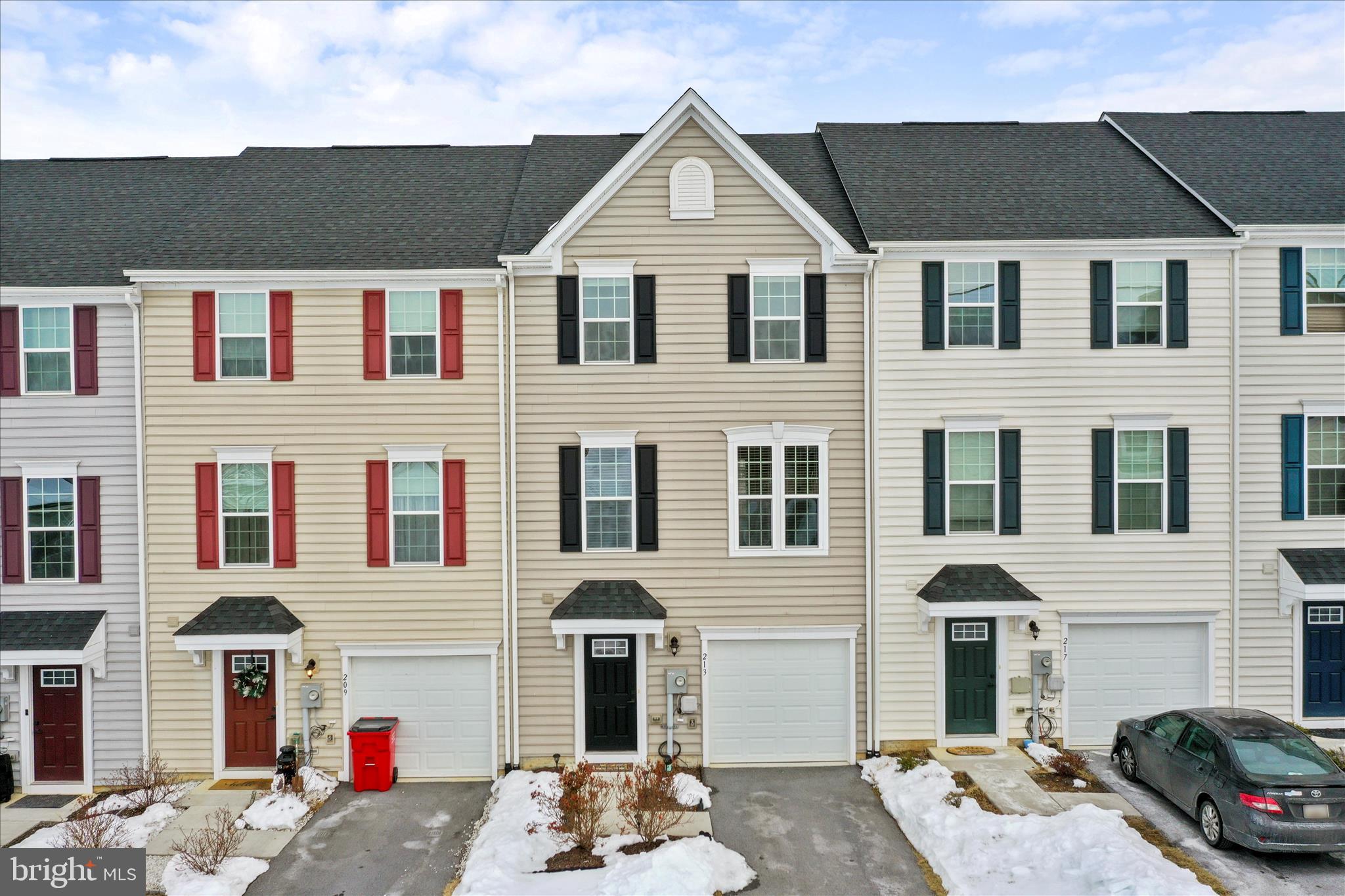 POTOMAC STATION - Residential