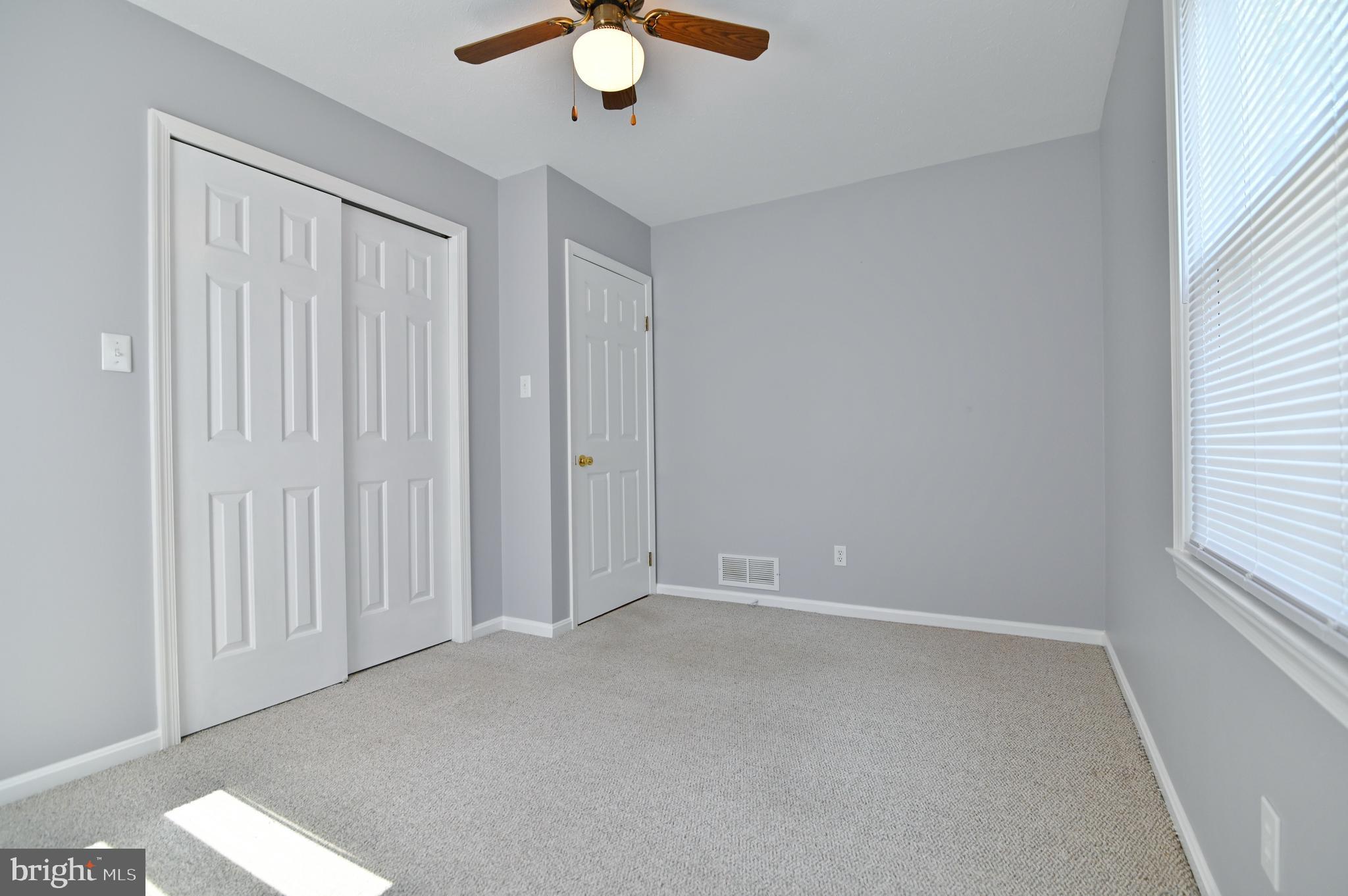 STRAWBERRY HILL - Residential