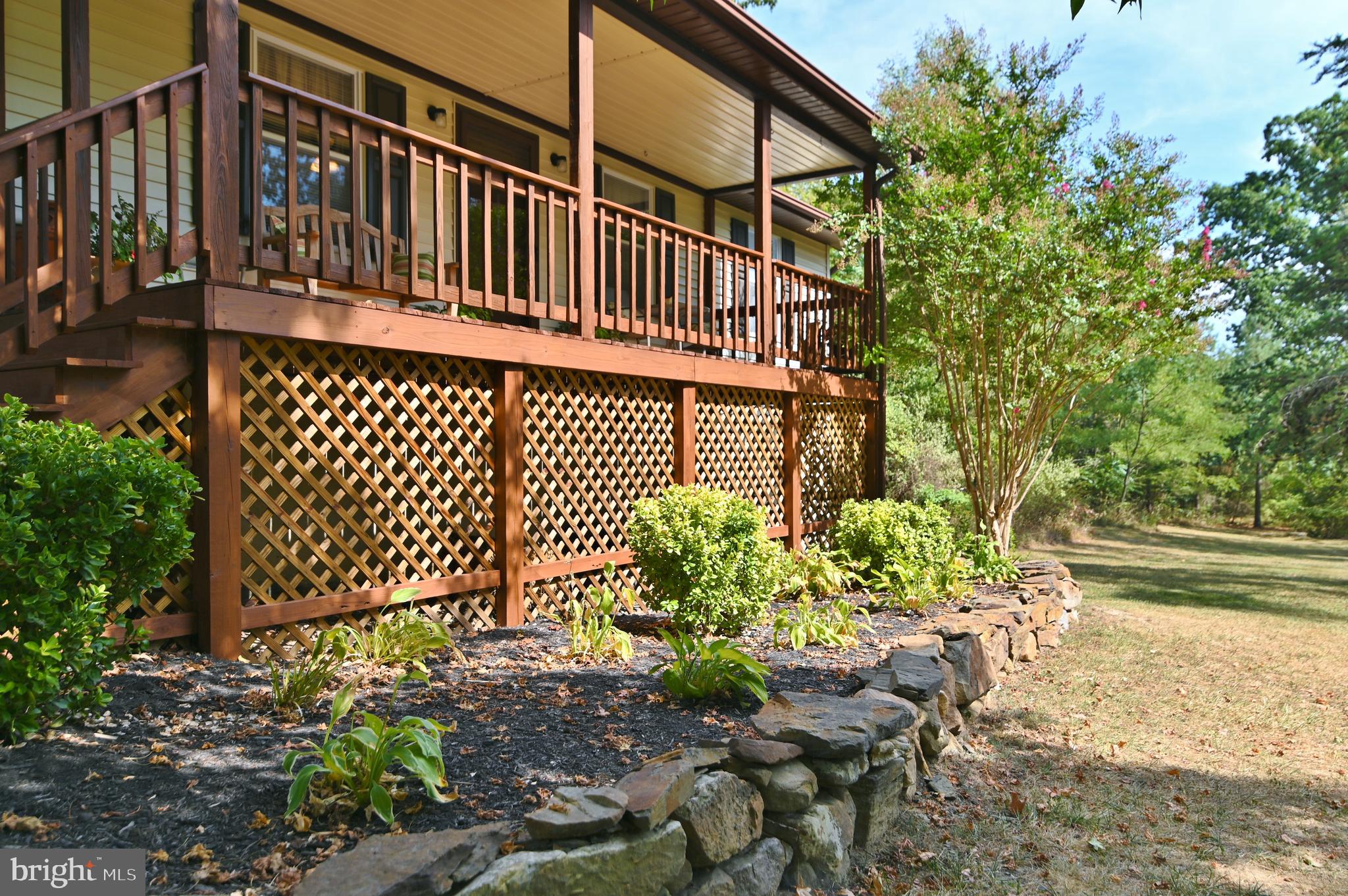 STRAWBERRY HILL - Residential