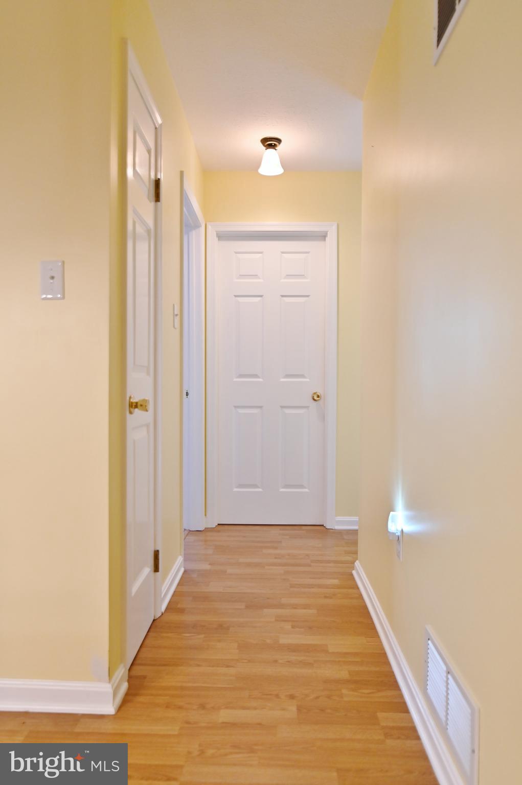 STRAWBERRY HILL - Residential