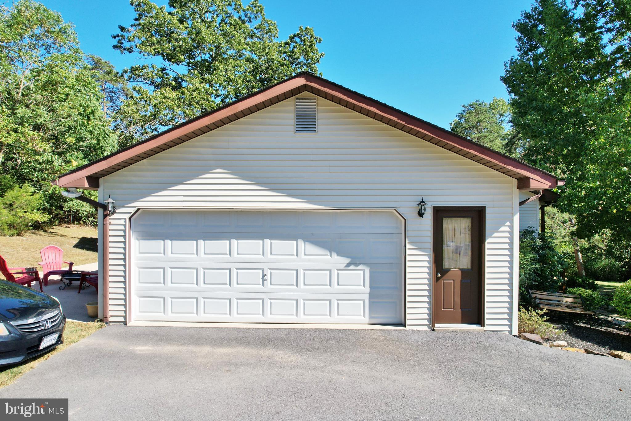 STRAWBERRY HILL - Residential