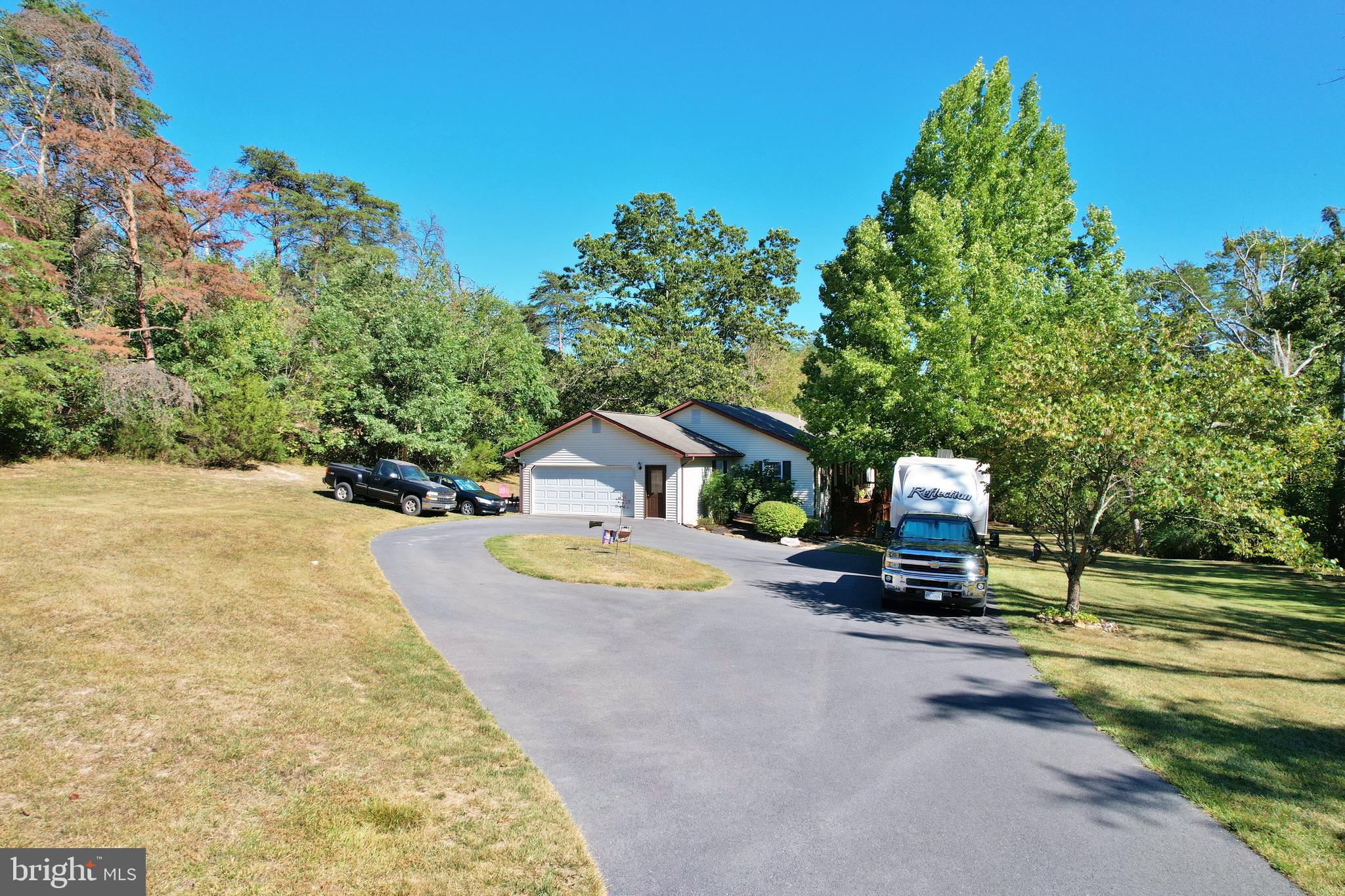 STRAWBERRY HILL - Residential
