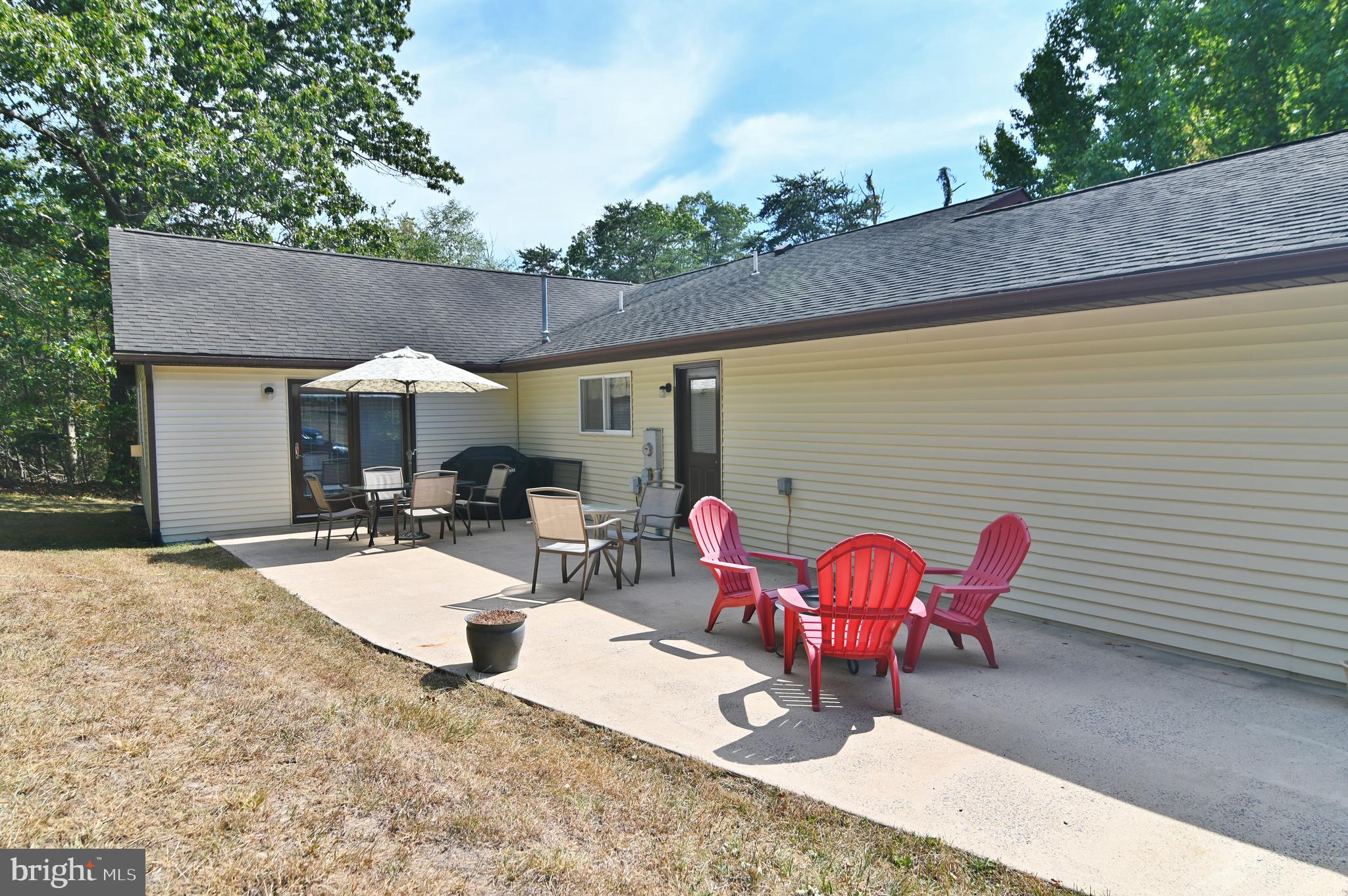 STRAWBERRY HILL - Residential