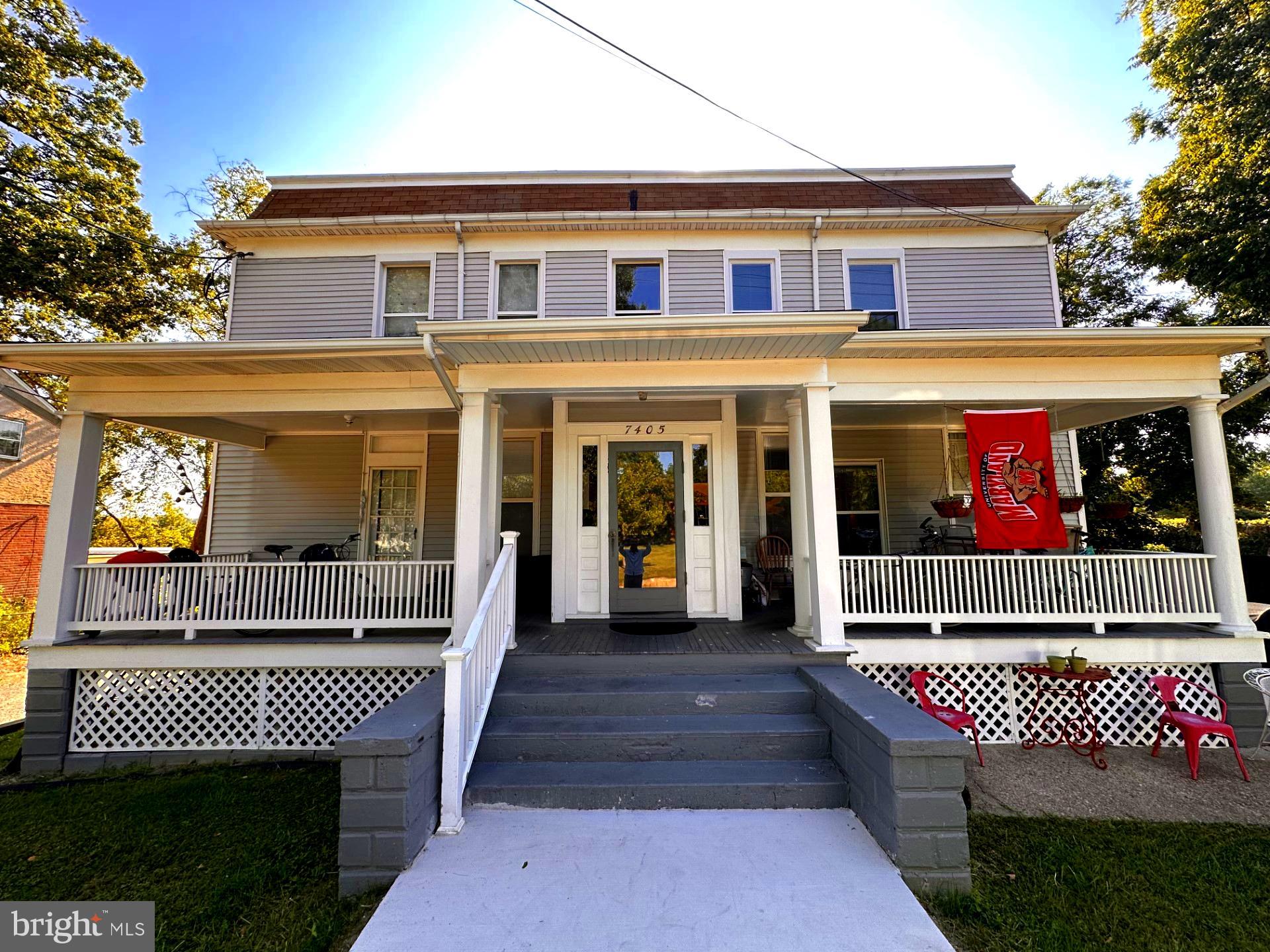 COLLEGE PARK - Commercial Sale