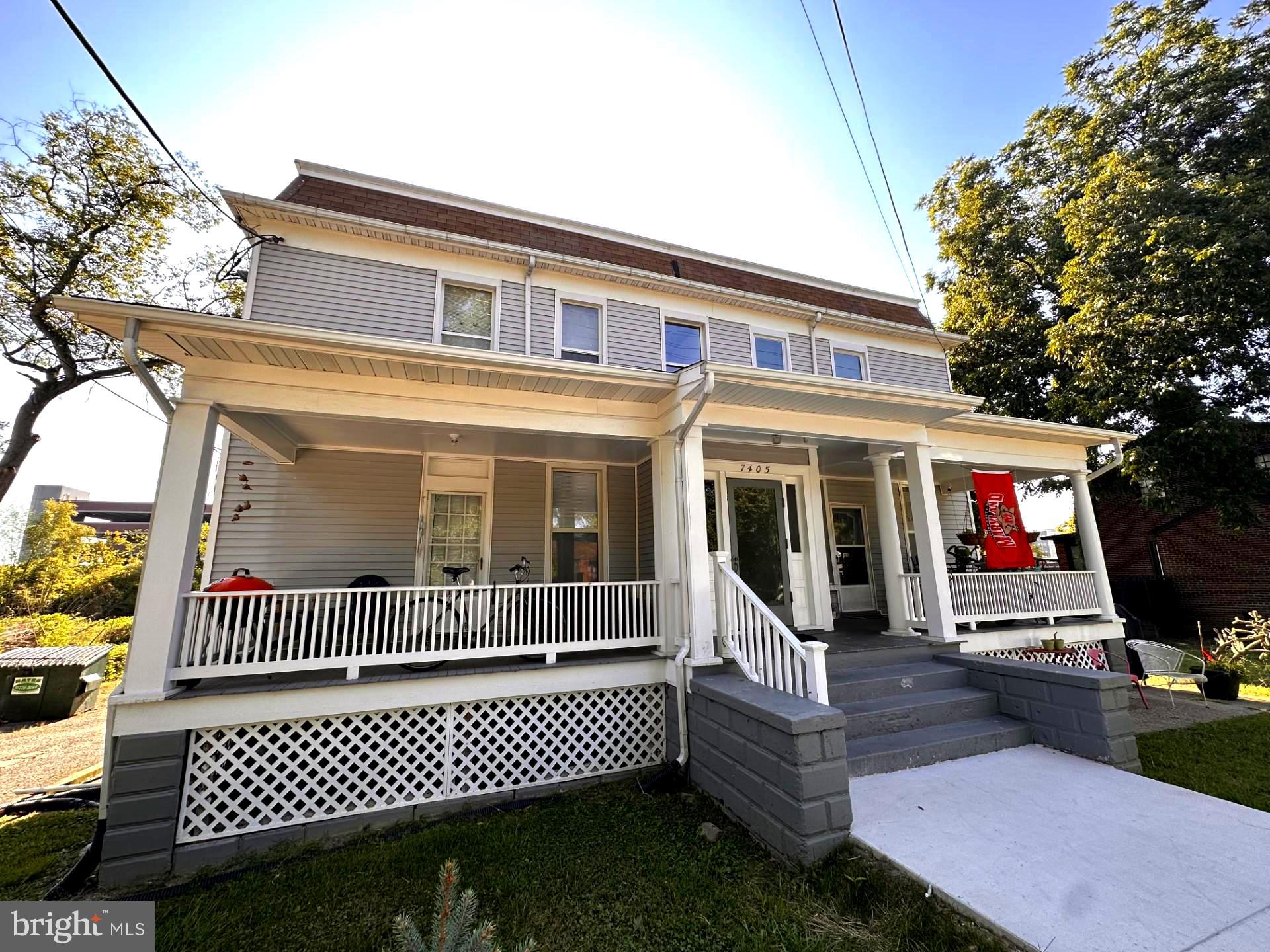 COLLEGE PARK - Commercial Sale