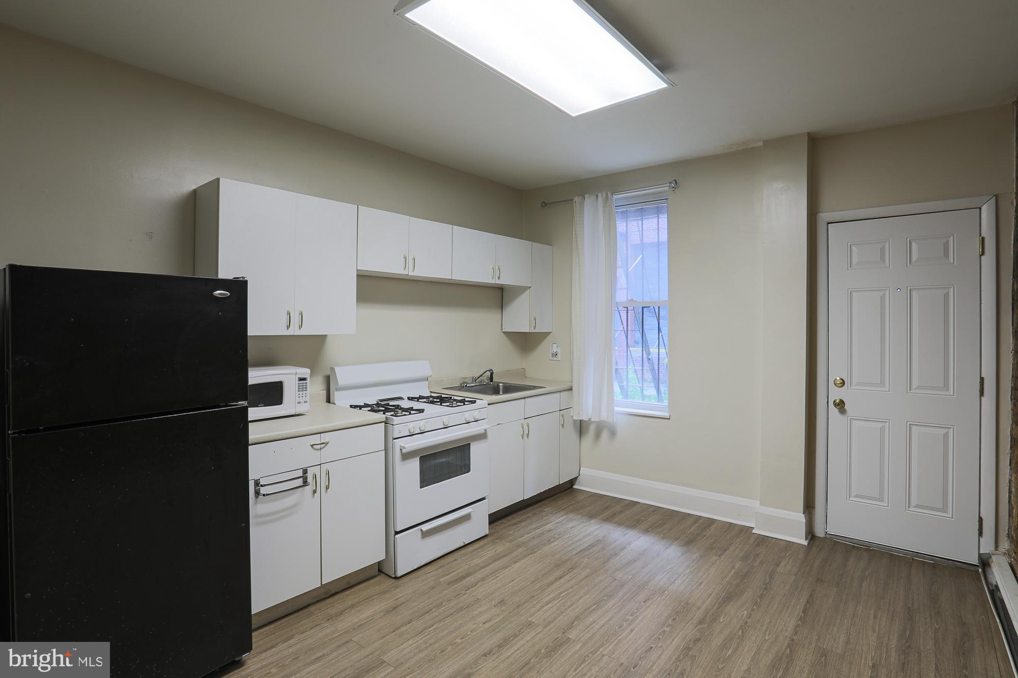 CHARLES VILLAGE - Residential Income