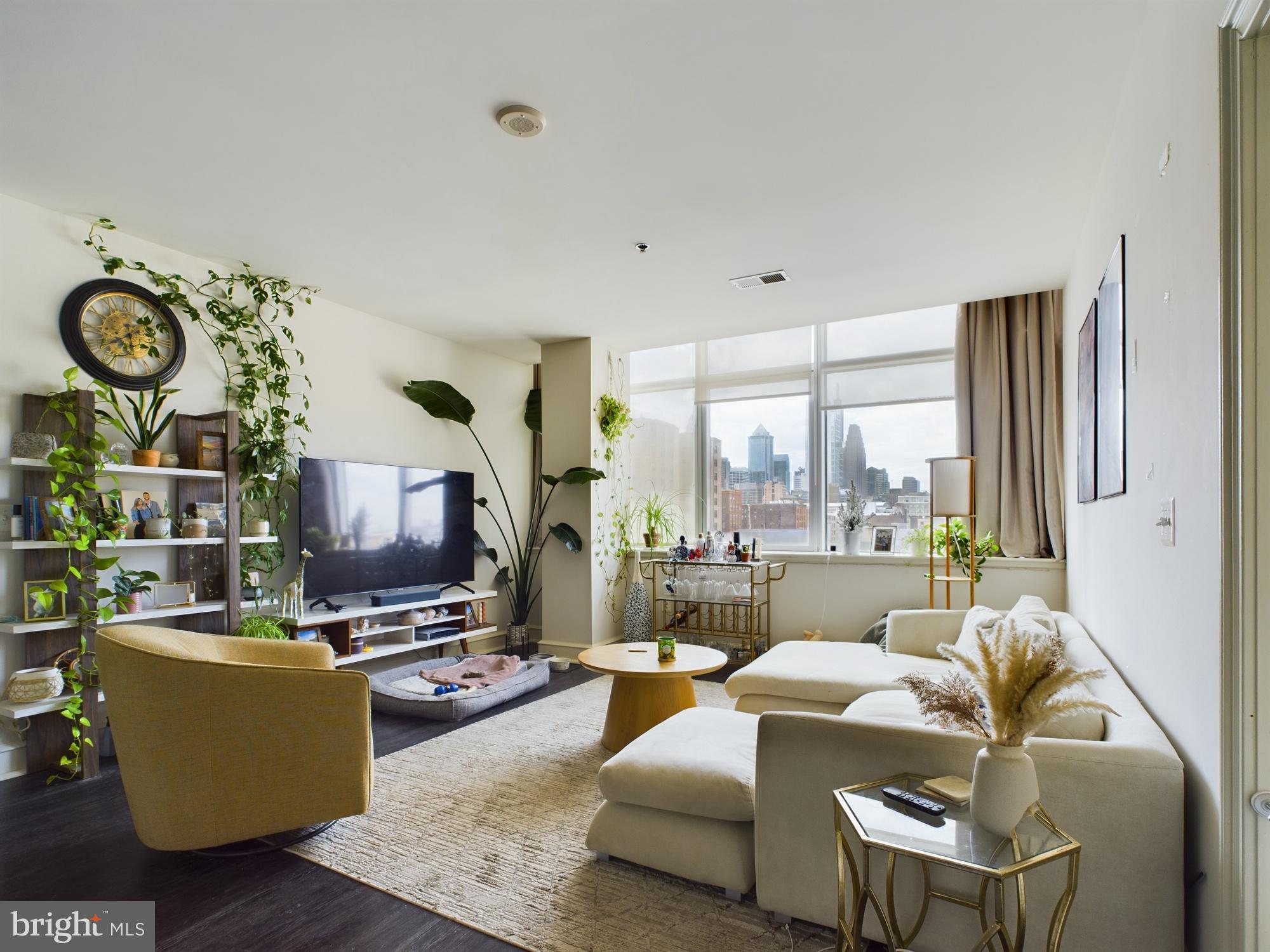 OLD CITY - Residential