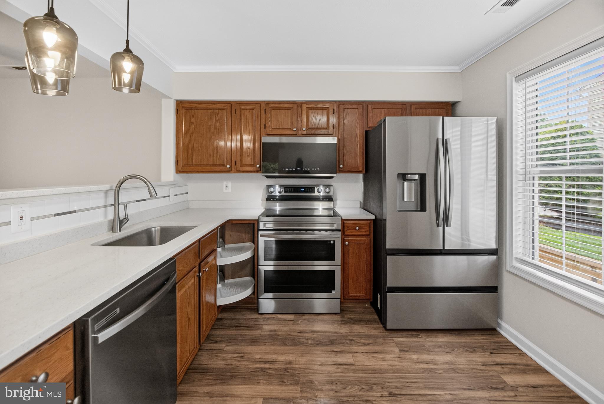 ROLLING OAKS - Residential