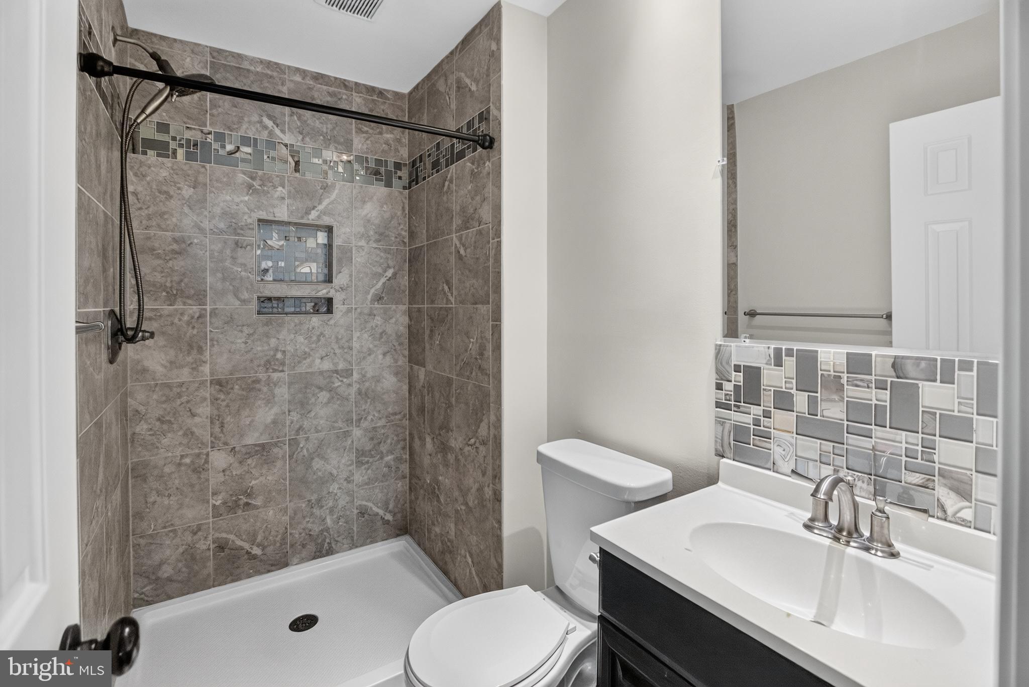 ROLLING OAKS - Residential