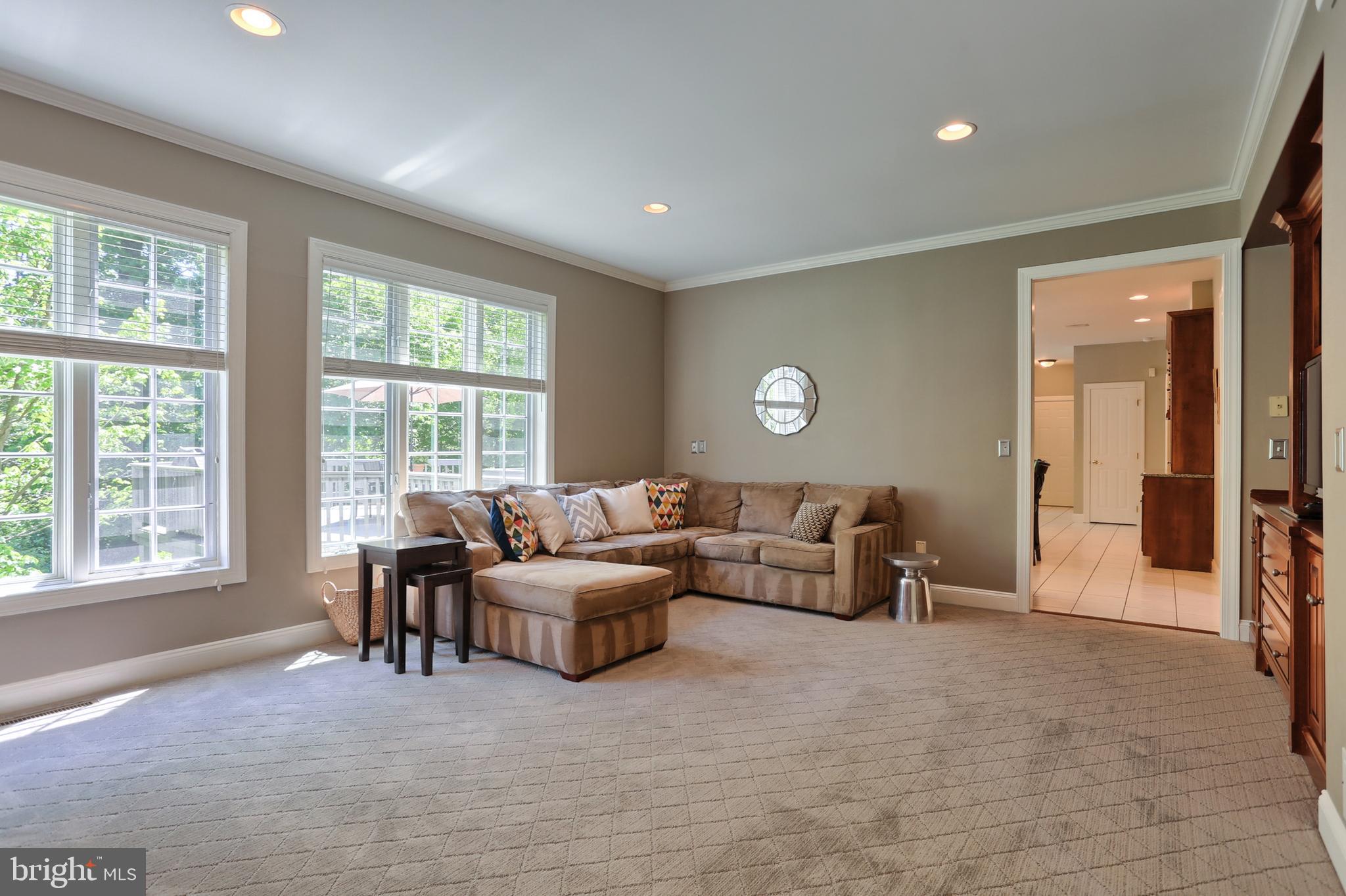 STONEY RUN - Residential