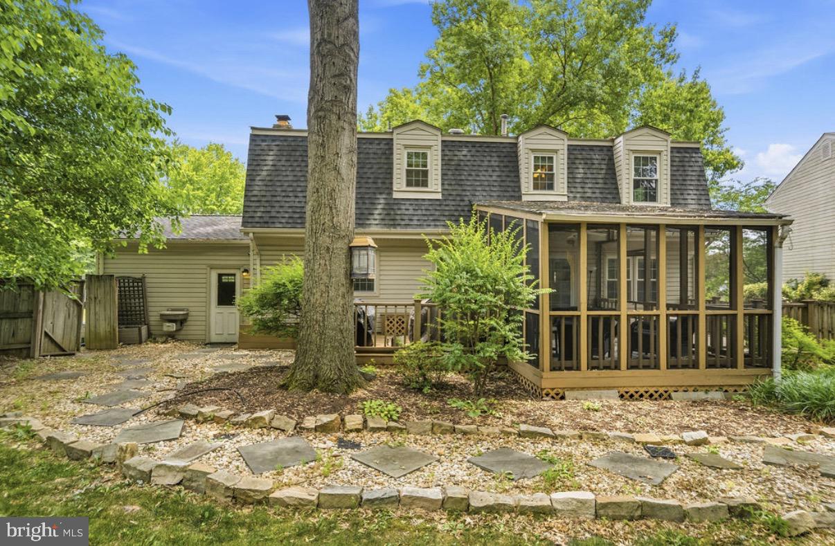 ROLLING VALLEY - Residential