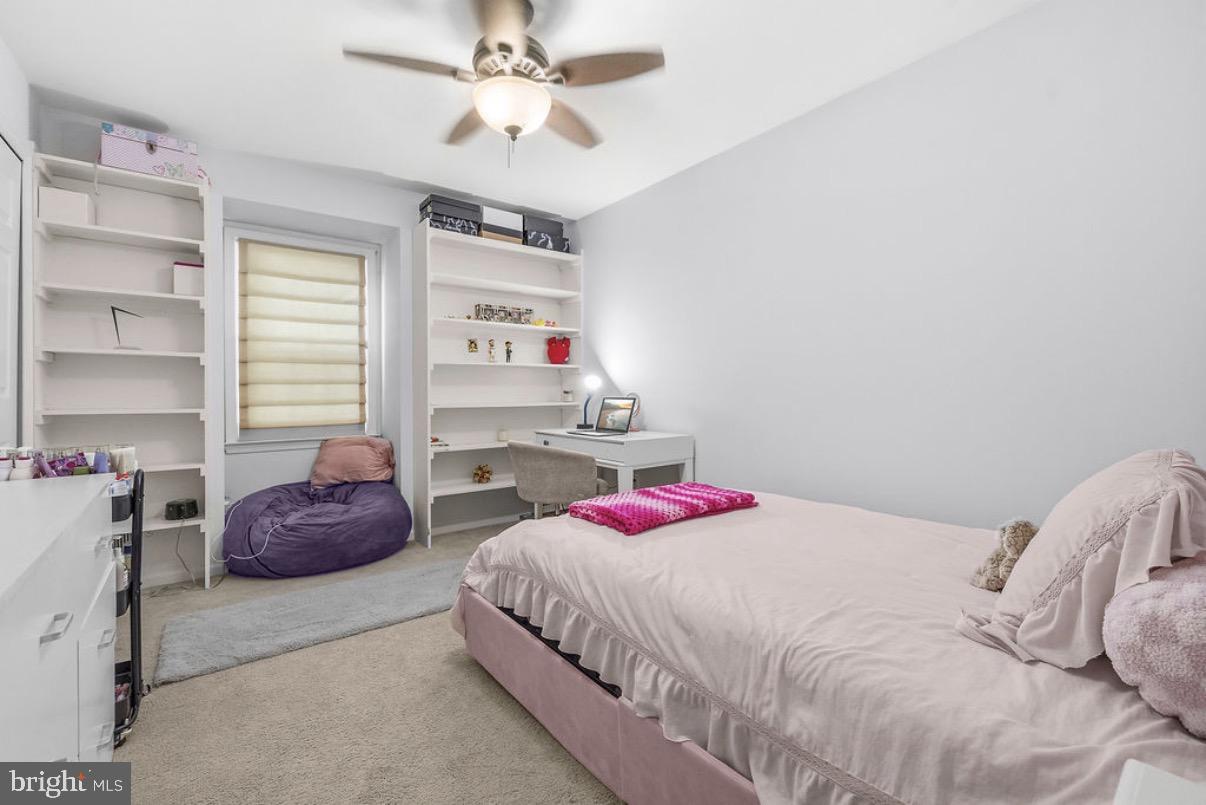 ROLLING VALLEY - Residential