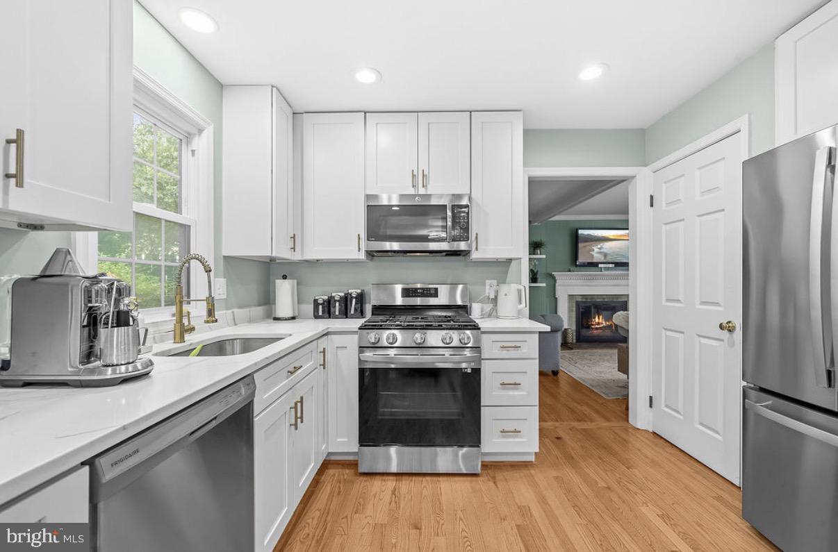 ROLLING VALLEY - Residential