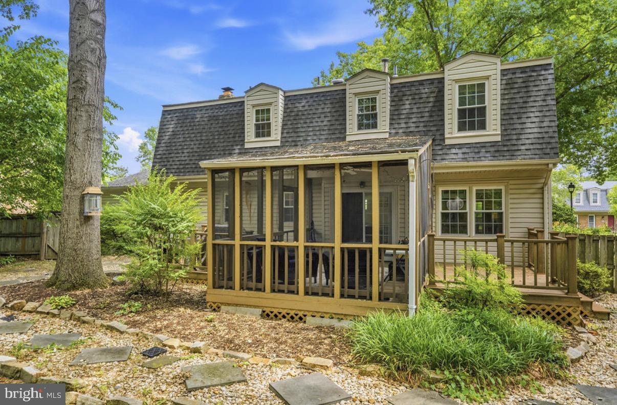 ROLLING VALLEY - Residential