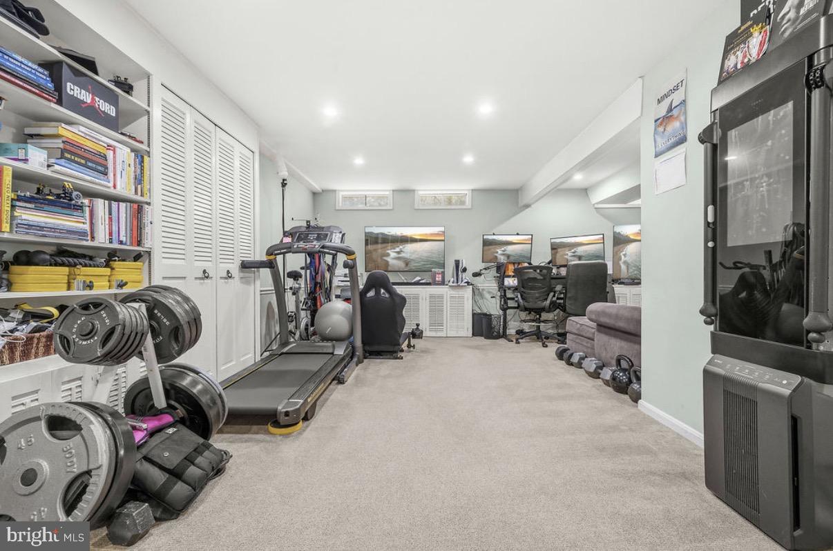 ROLLING VALLEY - Residential