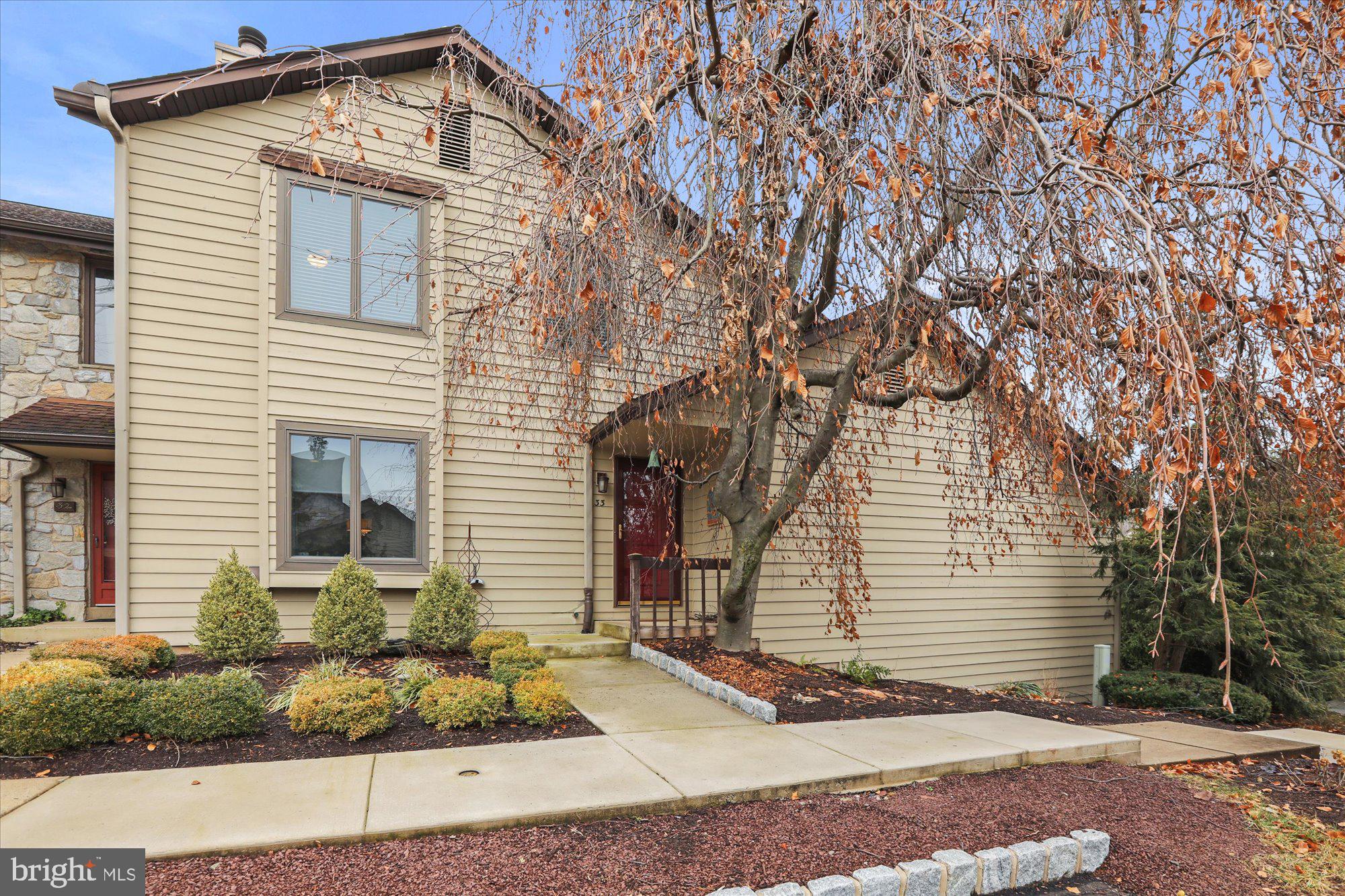 INGHAM MEWS - Residential Lease