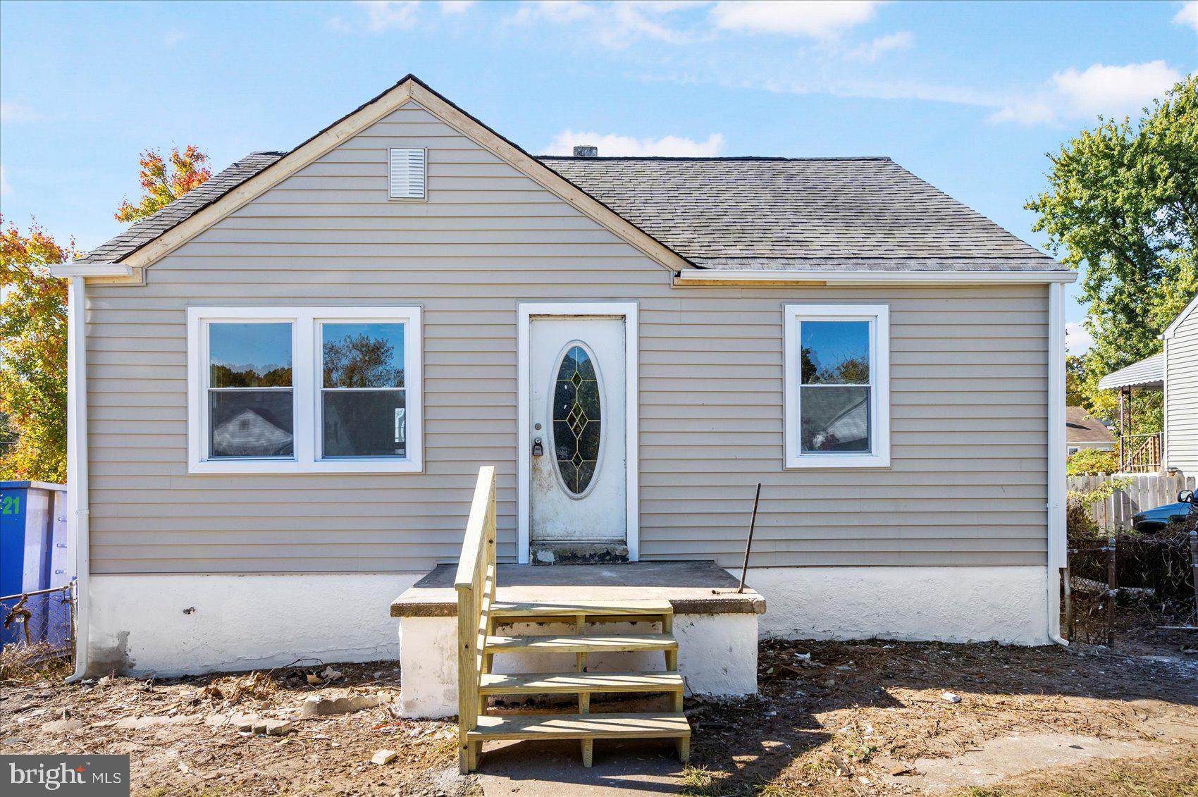 INVESTOR ALERT!!  In need of full Renovation!  Currently a 3 Bedroom/ 1 Bathroom set up.  Being sold AS-IS Condition.