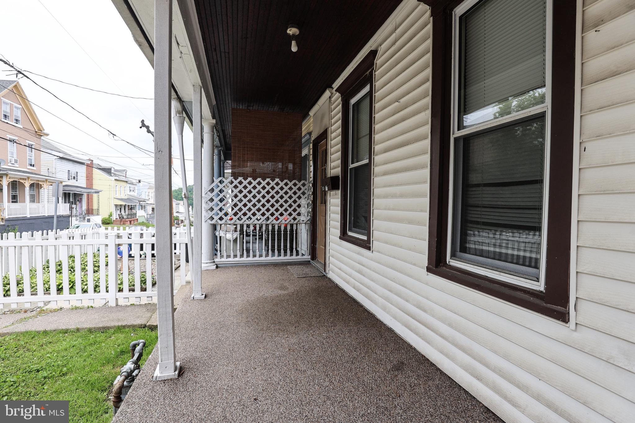 POTTSVILLE - Residential