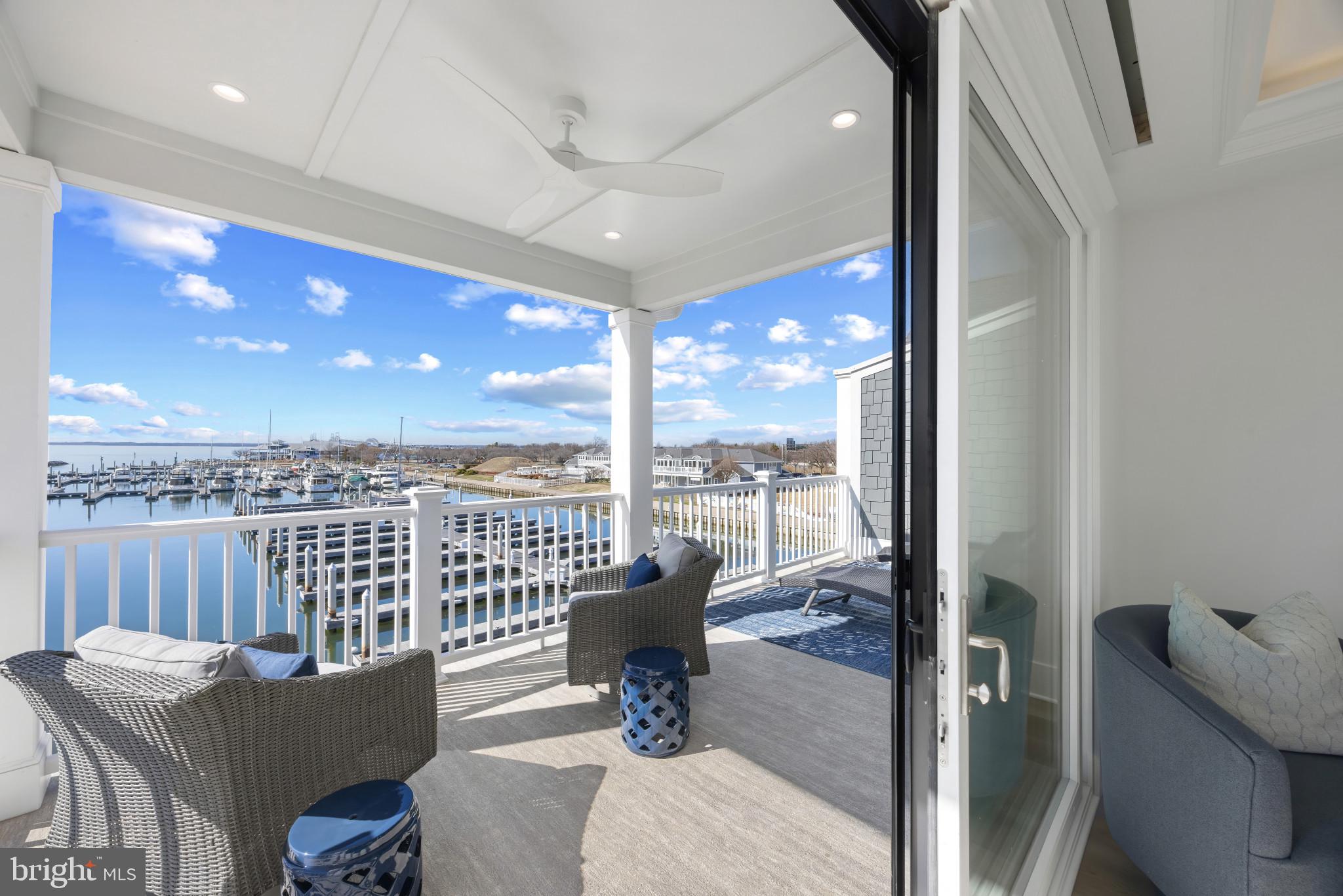 BAY BRIDGE MARINA - Residential