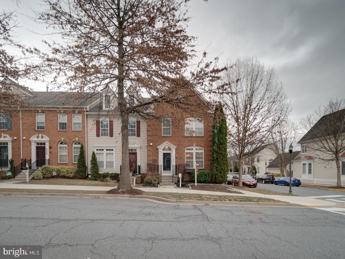 LAKELANDS - Residential