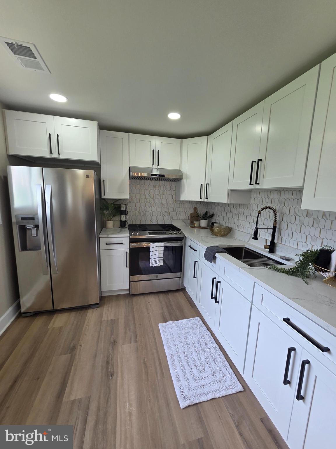 GLENARDEN - Residential