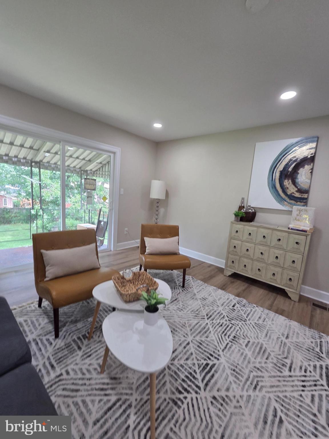 GLENARDEN - Residential
