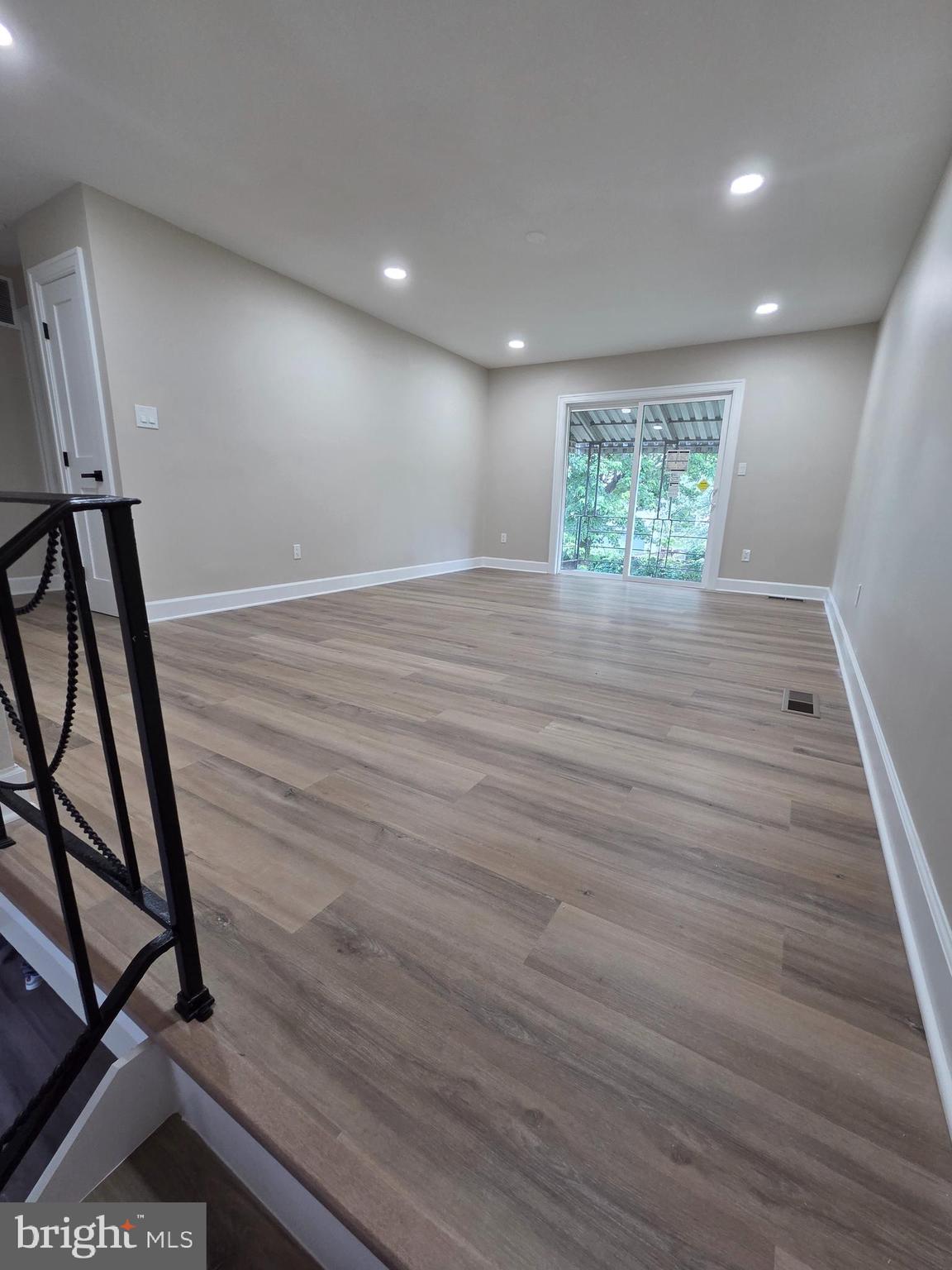 GLENARDEN - Residential
