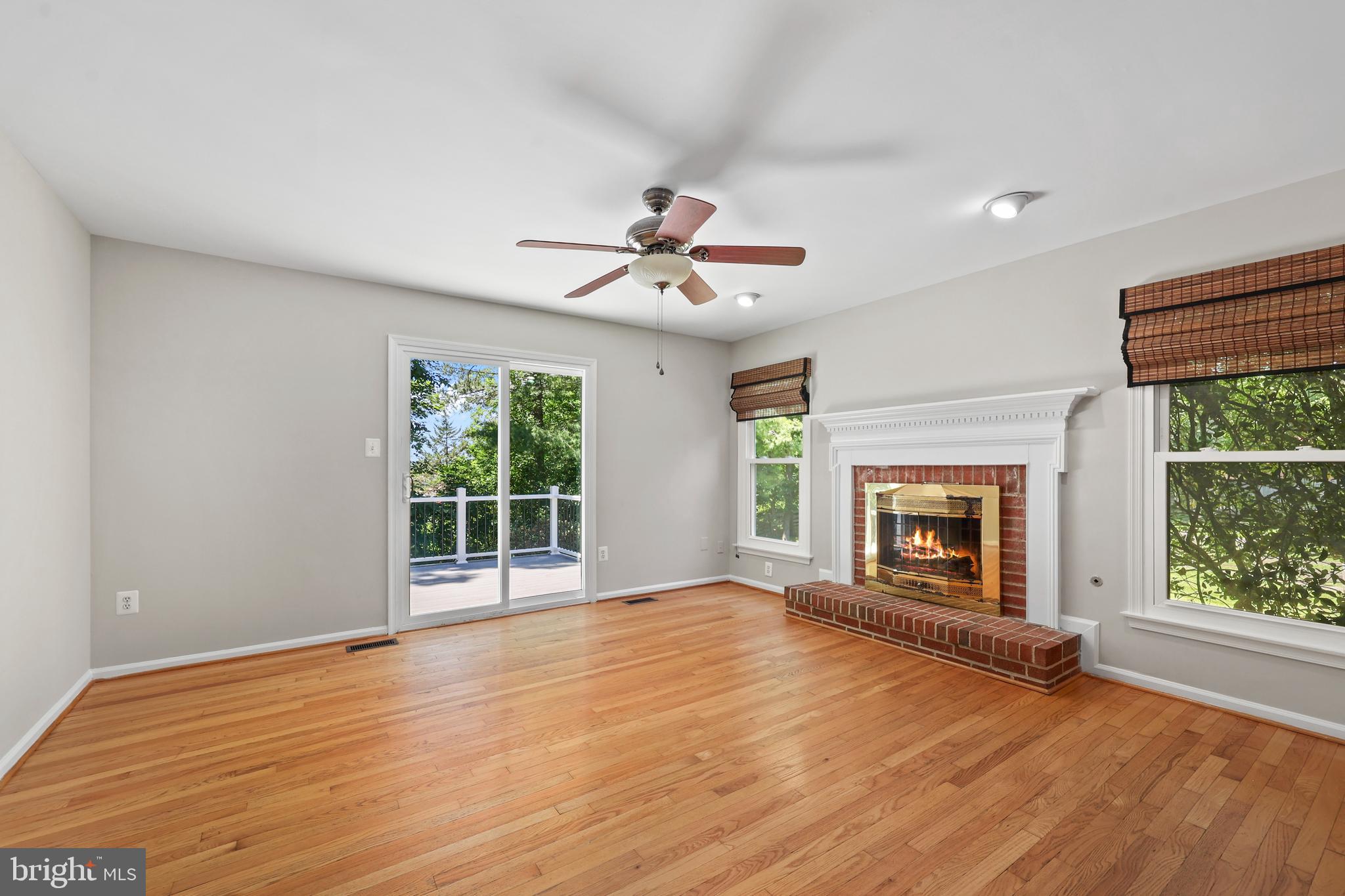 BROAD OAKS - Residential