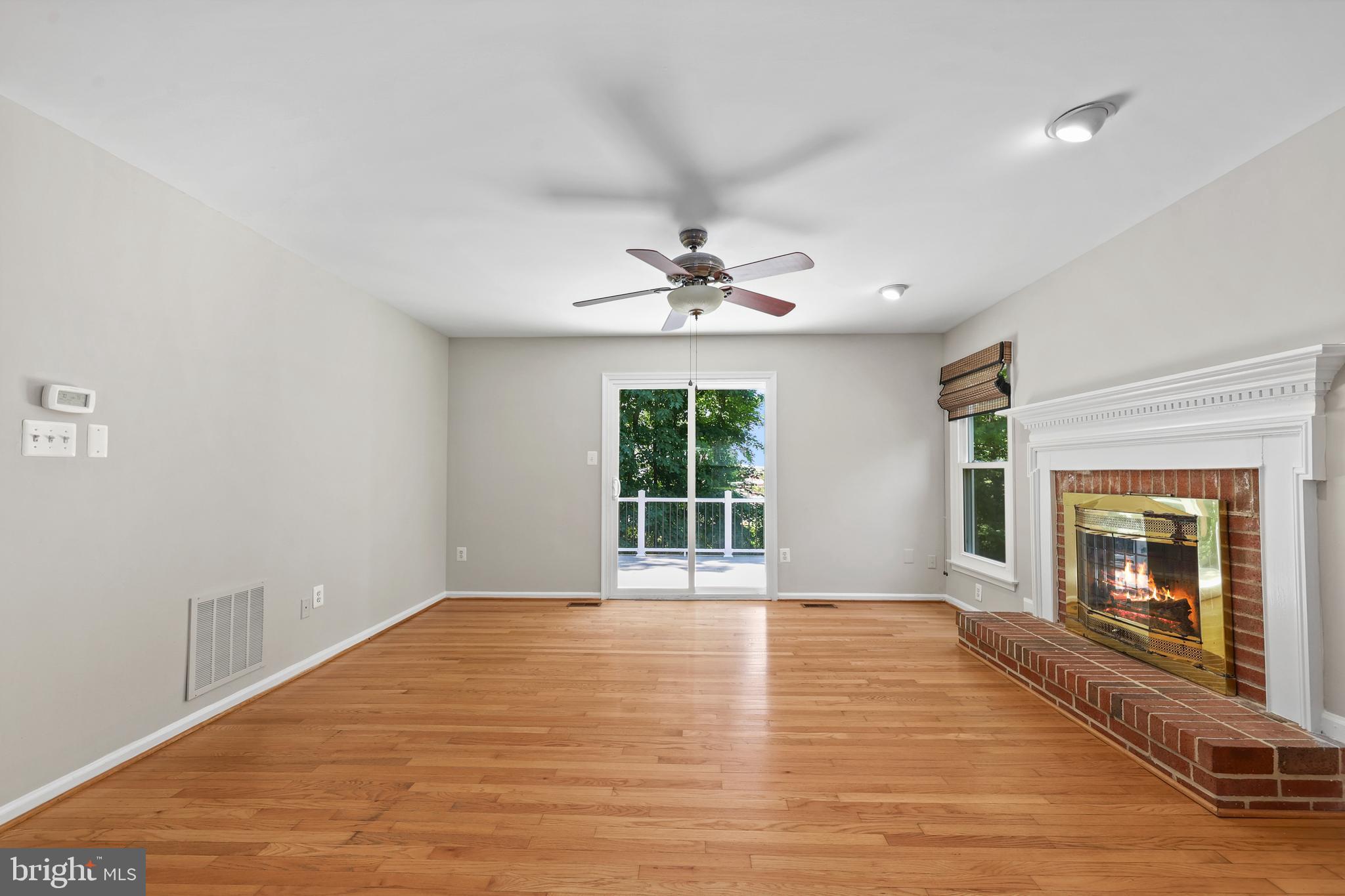 BROAD OAKS - Residential