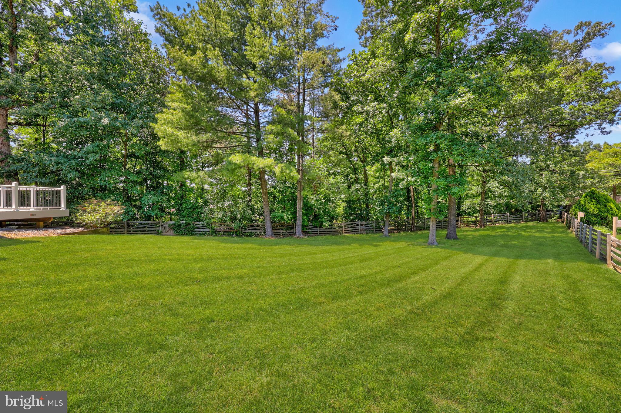 BROAD OAKS - Residential