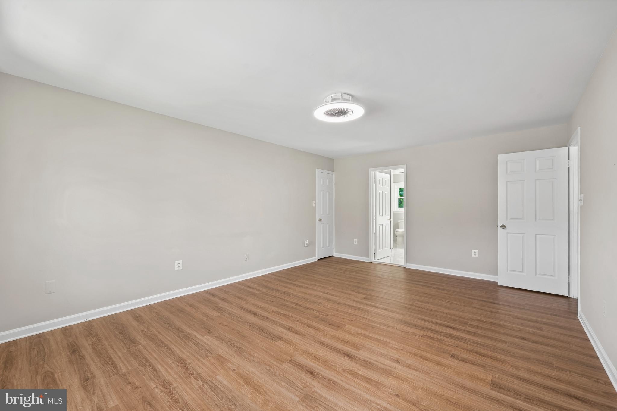 BROAD OAKS - Residential