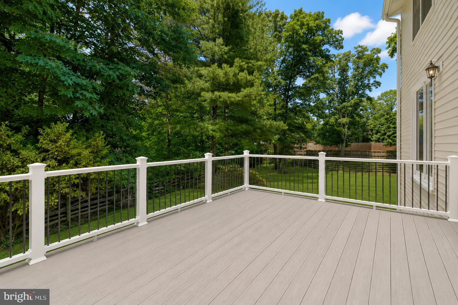 BROAD OAKS - Residential