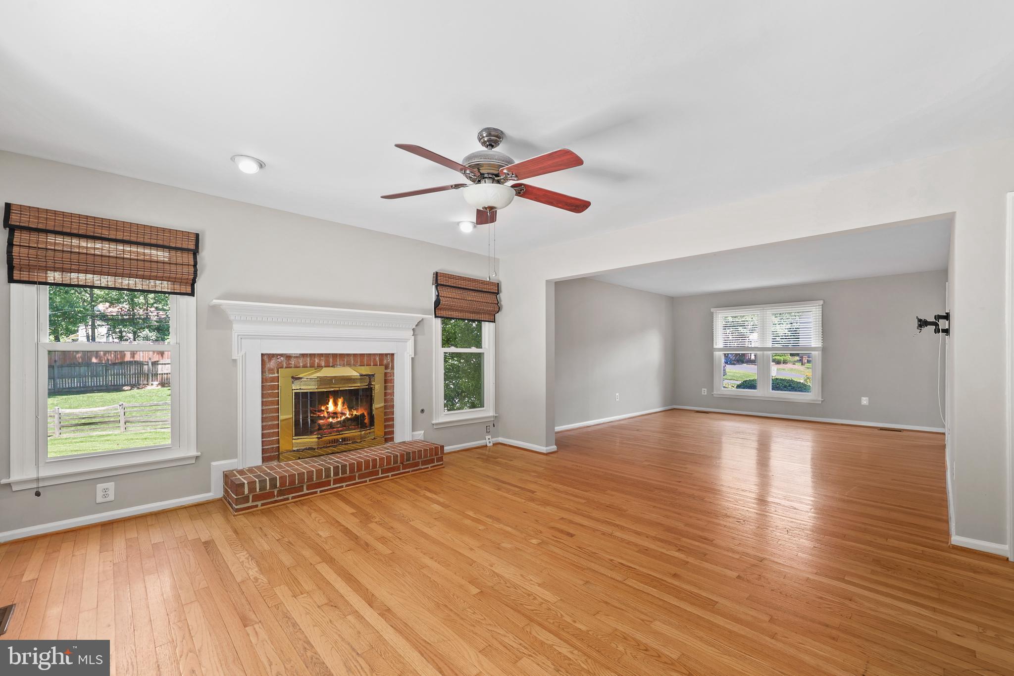 BROAD OAKS - Residential