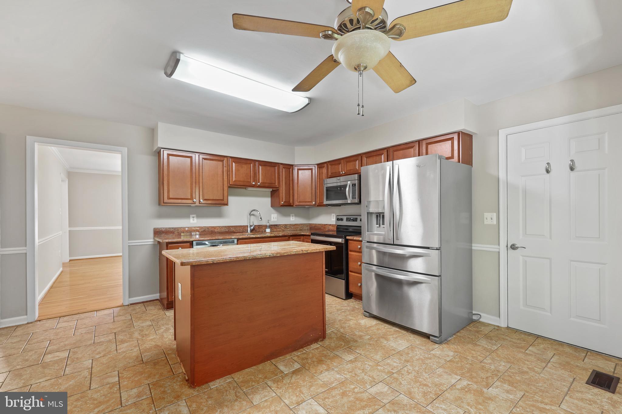 BROAD OAKS - Residential