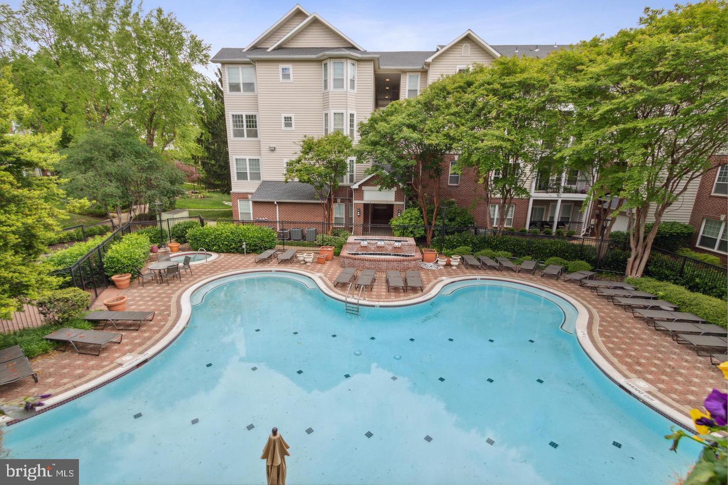 GATES OF MCLEAN - Residential