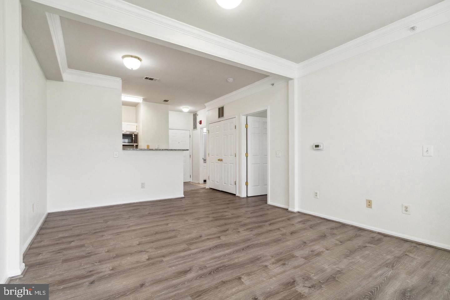 GATES OF MCLEAN - Residential