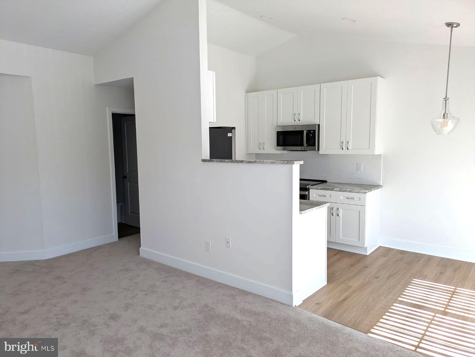 VILLAGE SHIRES - Residential Lease