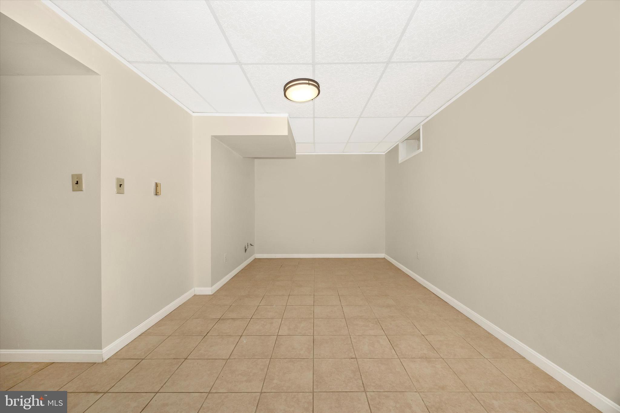 AMBER MEADOWS - Residential