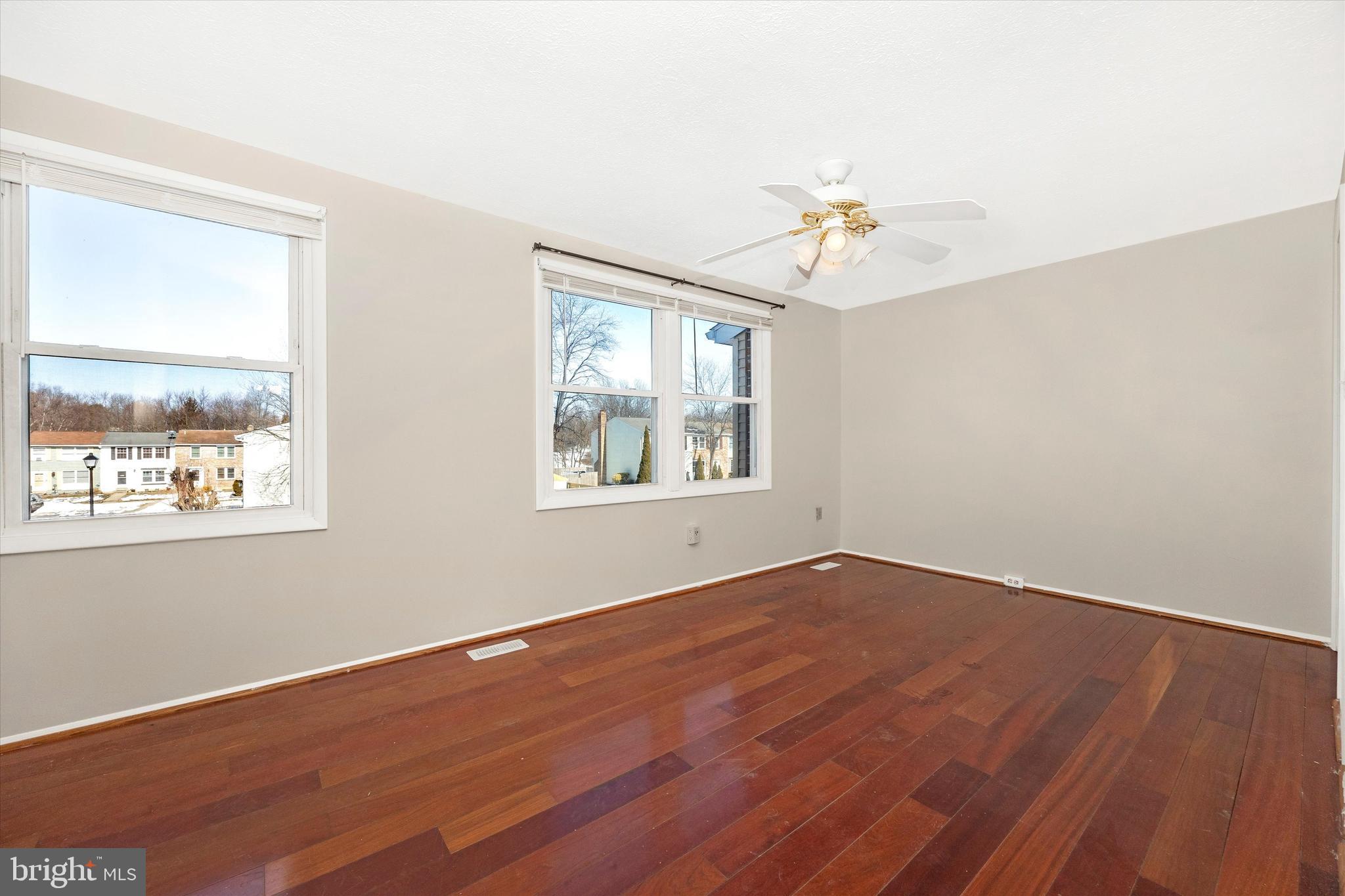 AMBER MEADOWS - Residential
