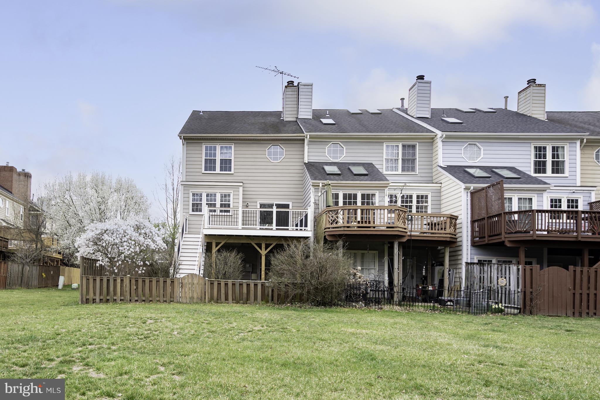 POTOMAC LAKES - Residential