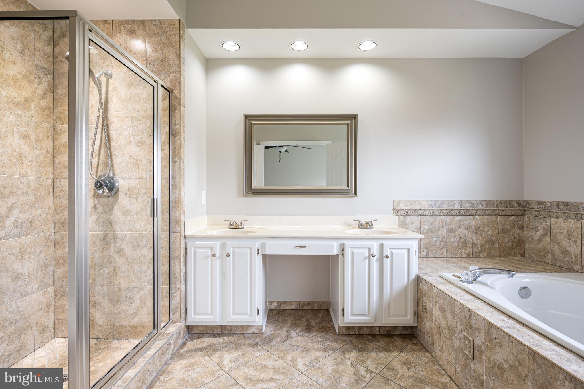 POTOMAC LAKES - Residential
