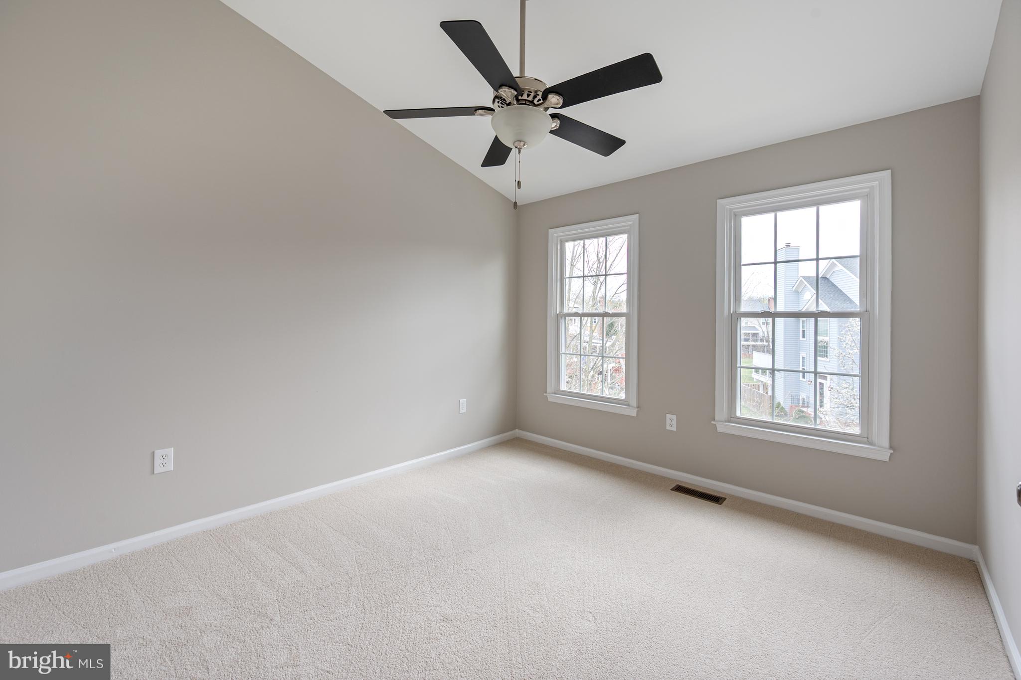 POTOMAC LAKES - Residential