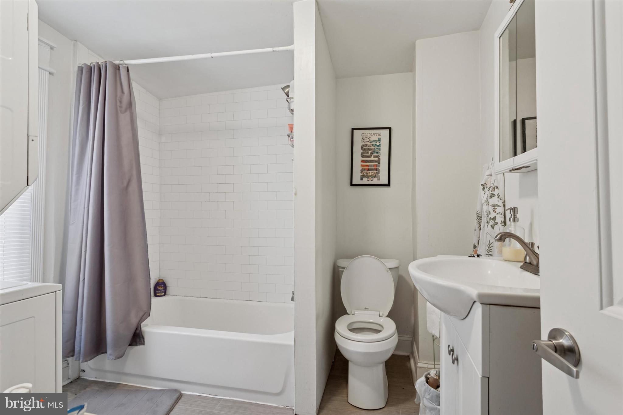 POINT BREEZE - Residential